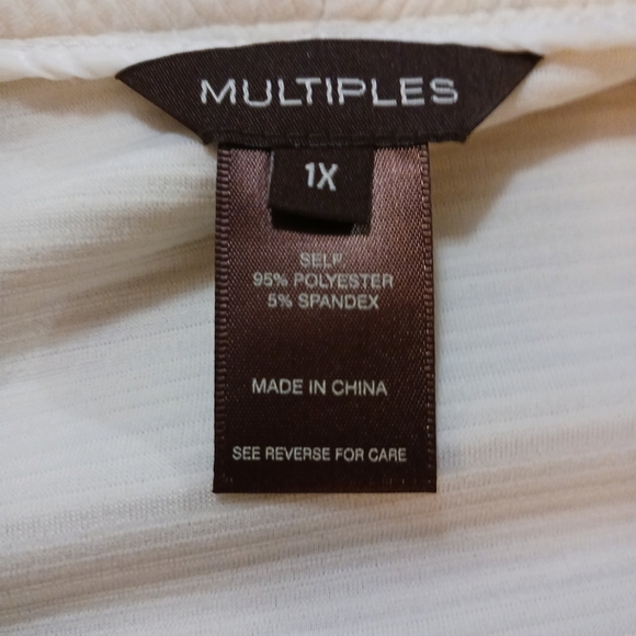 Multiples jacket. Womens Size 1X.  Cream color. - Picture 4 of 7